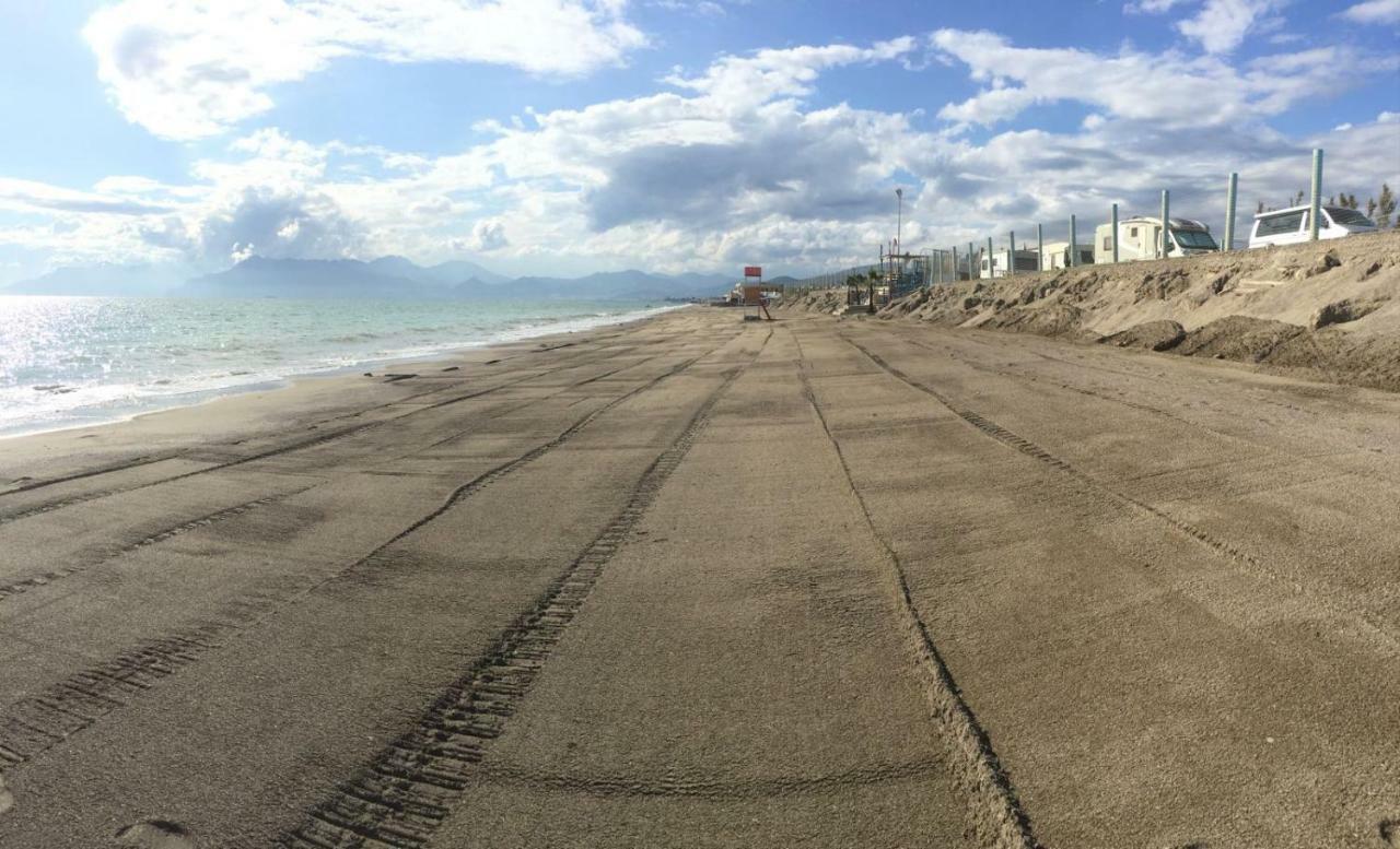 Camping Lido Di Salerno Pontecagnano Faiano Buitenkant foto